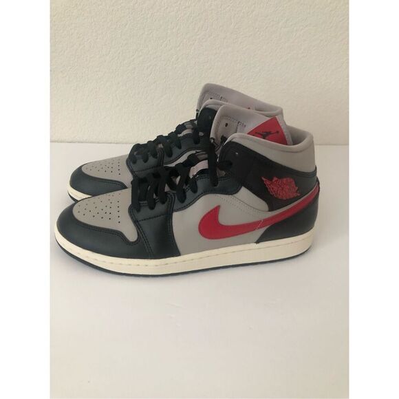 Air Jordan 1 MID Womens Black/Gym Red- College Grey Size 12 - Picture 4 of 9